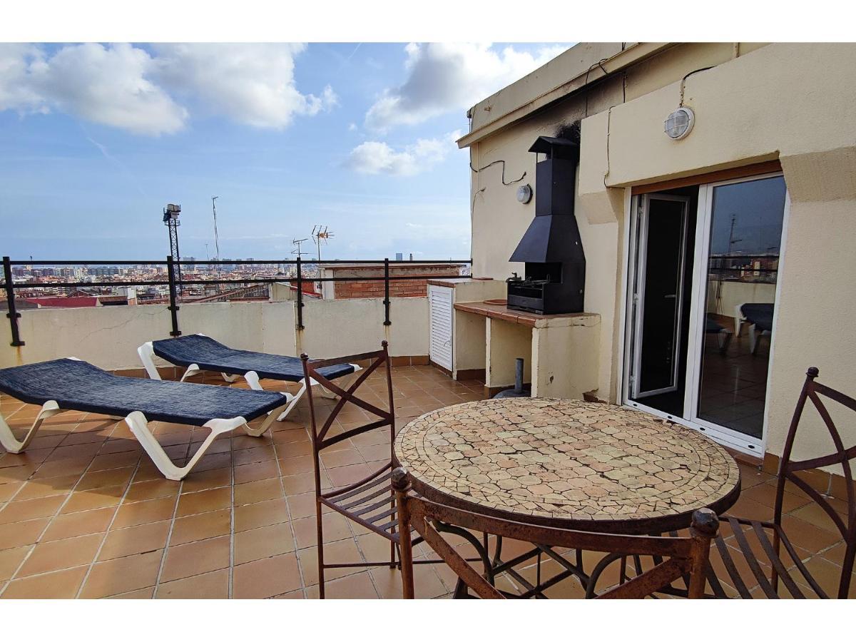 برشلونة Classbedroom Gaudi Apartments الغرفة الصورة